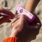 bracelets-de-plage-enfants-conseil-snsm-photo–r-demaret